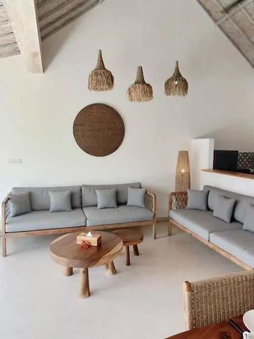Villa Numa - Spacious 1 Bedroom Villa, Seminyak Strategic Loc